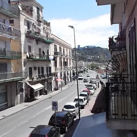 Valerio's Flat アパート