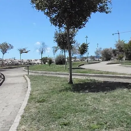 アパート Valerio's Flat ポッツオーリ